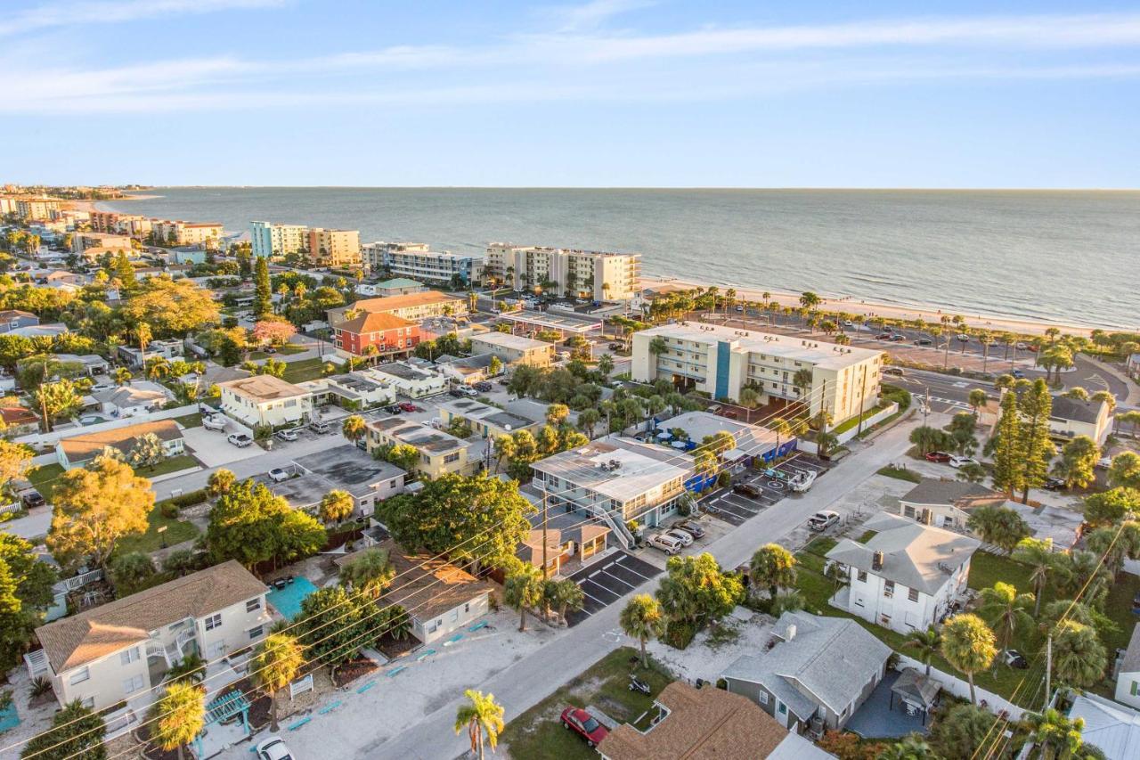 Well-Appointed Madeira Beach Condo With Patio! St. Pete Beach Exterior photo