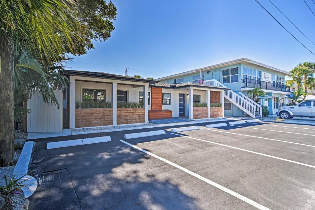 Well-Appointed Madeira Beach Condo With Patio! St. Pete Beach Exterior photo